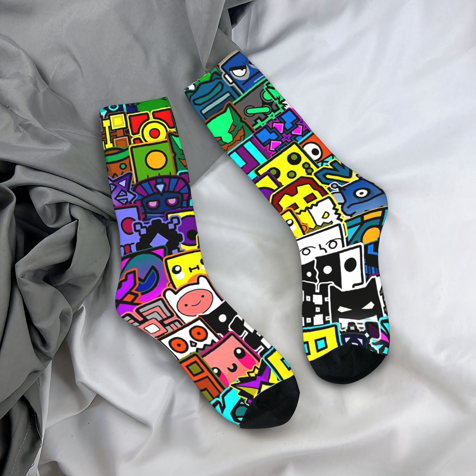 Geometry Gaming Dashed  Socks  - Retro Gaming Youtube 评论和价格